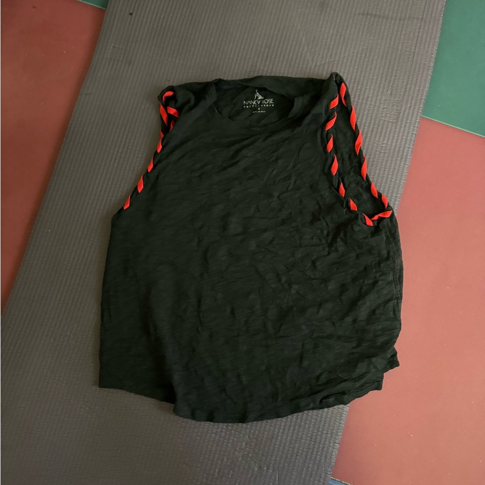 Nancy Rose Performance Size 8 Black Red Tank Top
